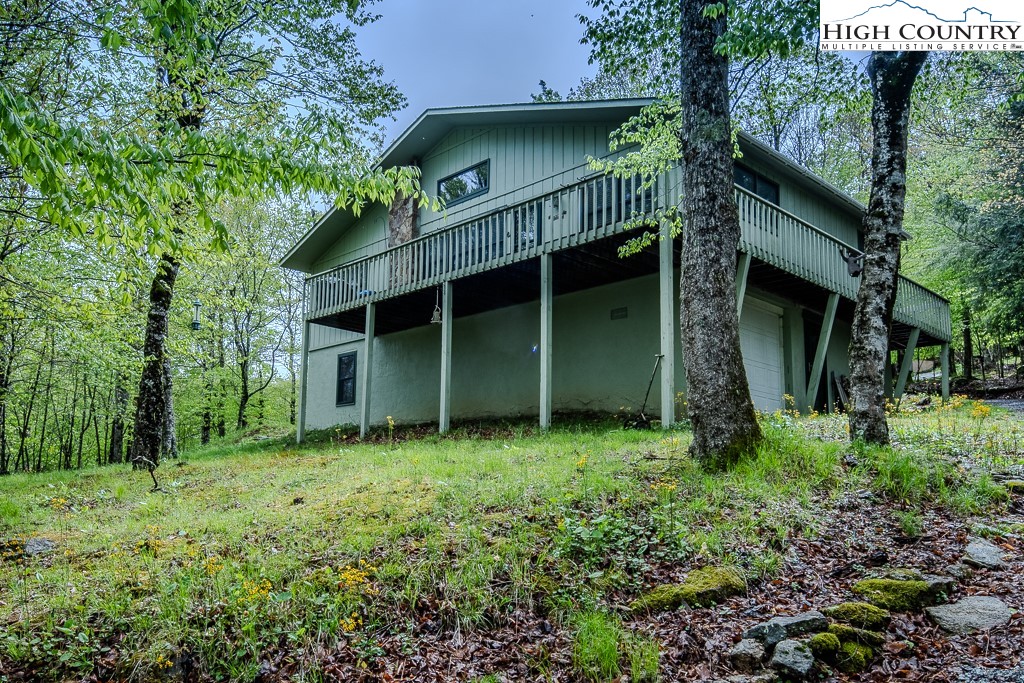 1431 Beech Mountain Parkway