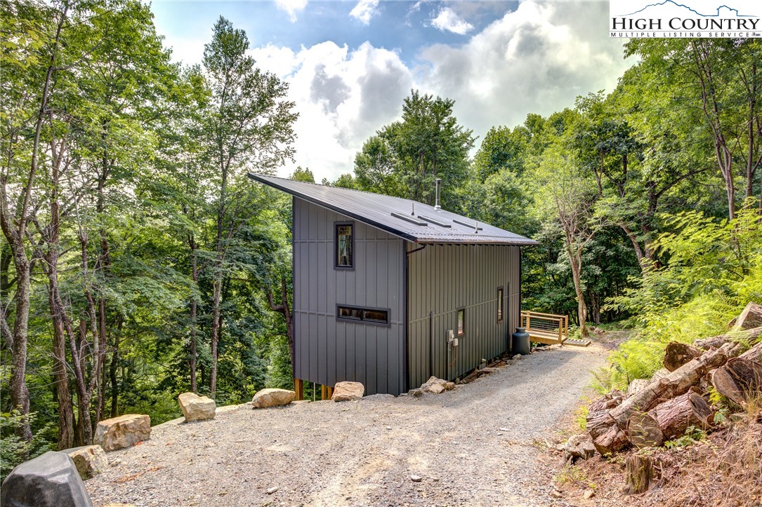 145 Rabbit Run Road