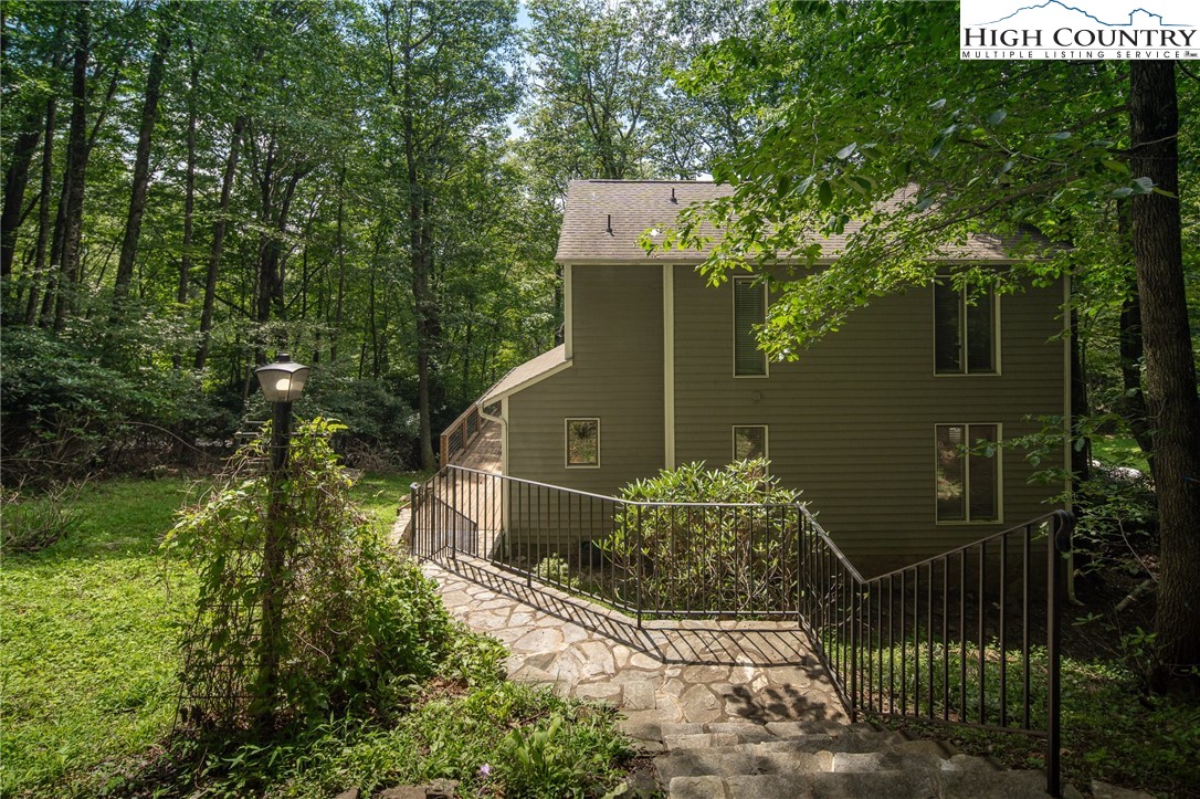 275 Woodhaven Trail