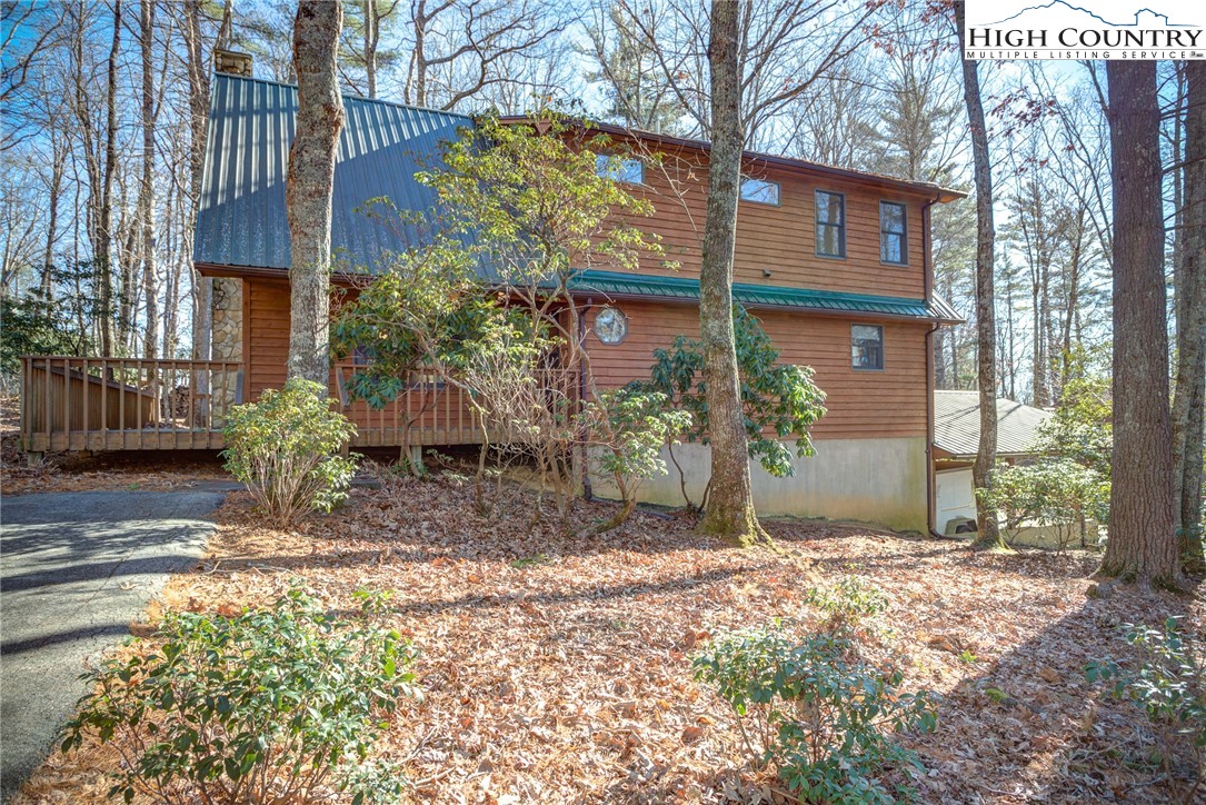 384 Bear Ridge Trail