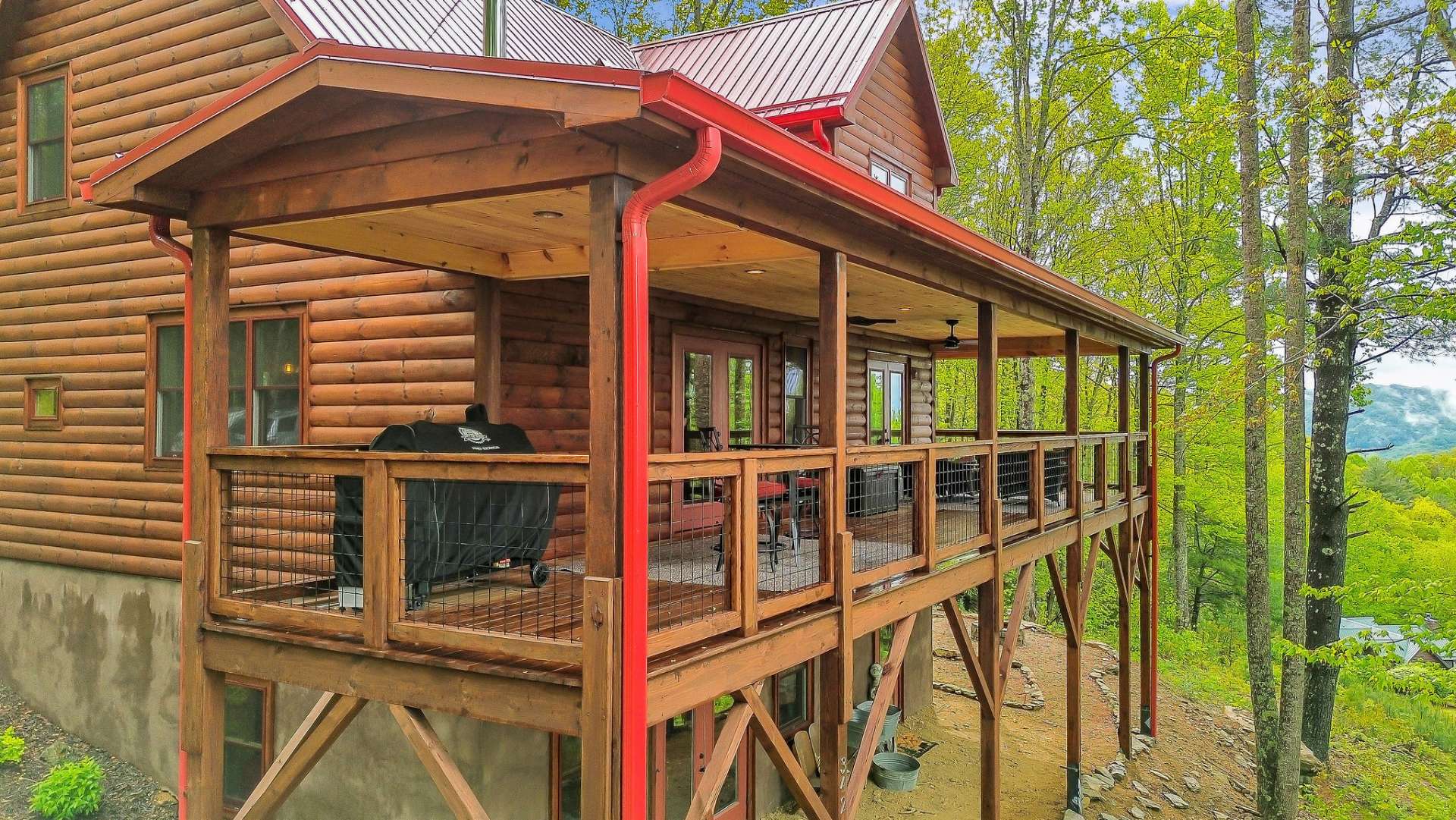 Full front deck to take in the views.