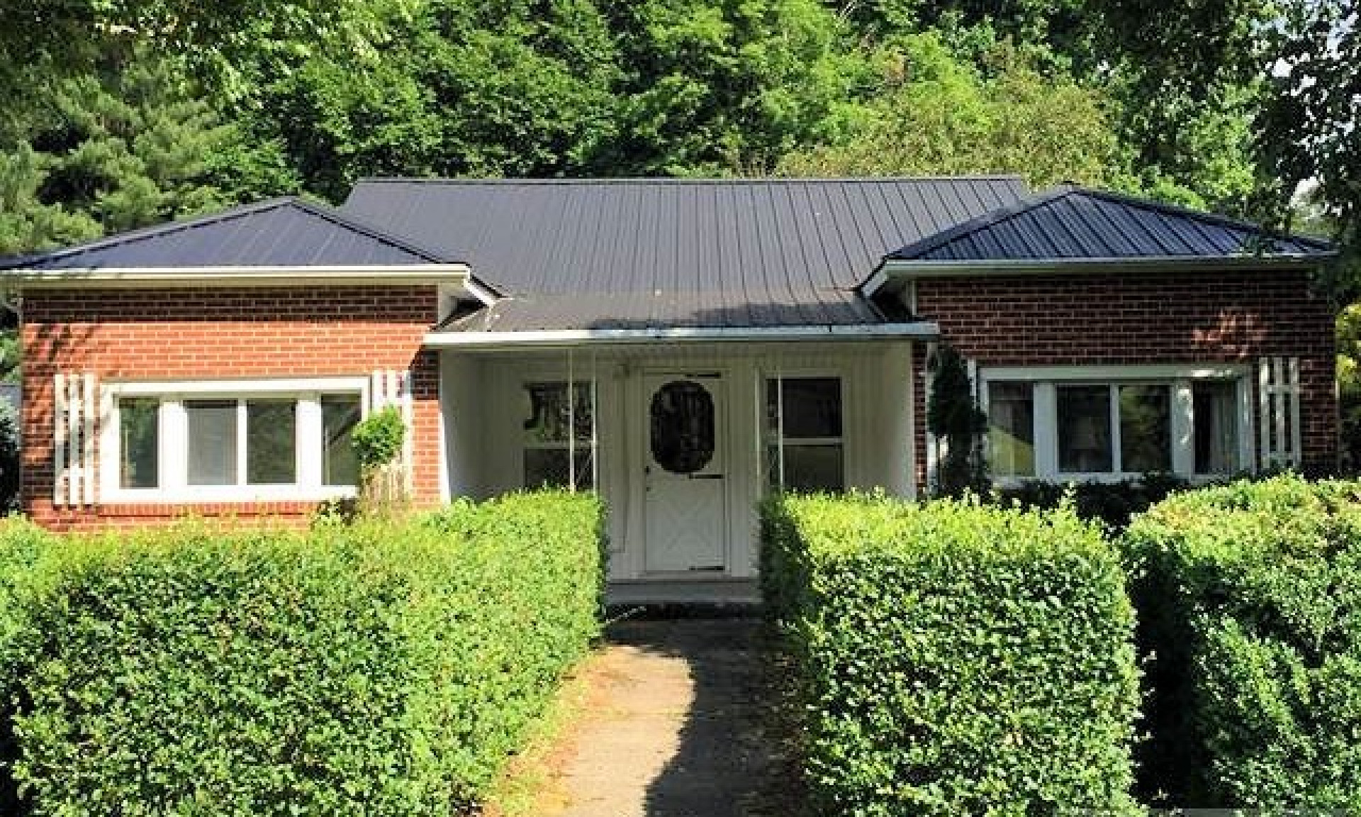 Blue Ridge Mountain Country Cottage