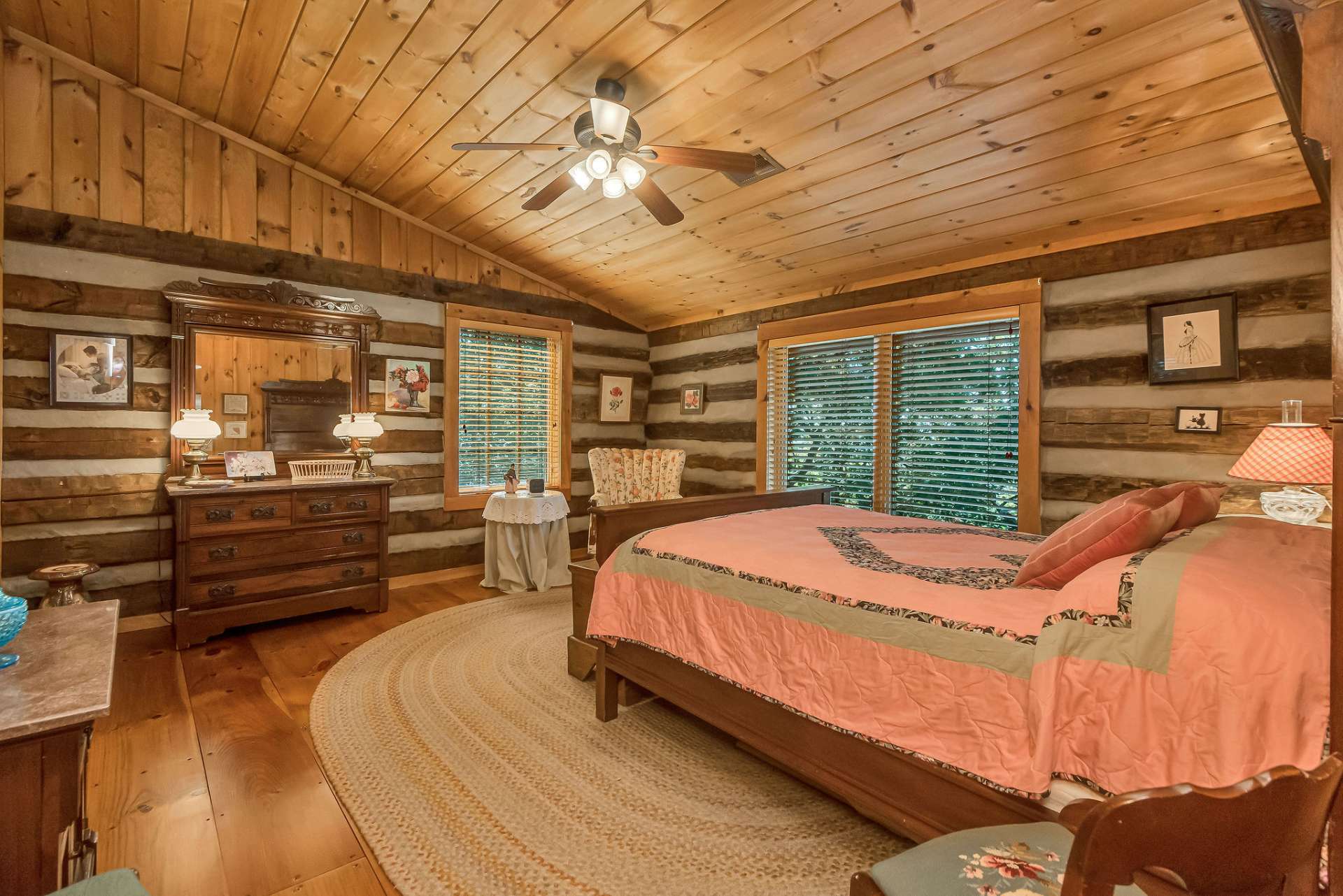 This second bedroom gives your guests ample room to relax and unwind.